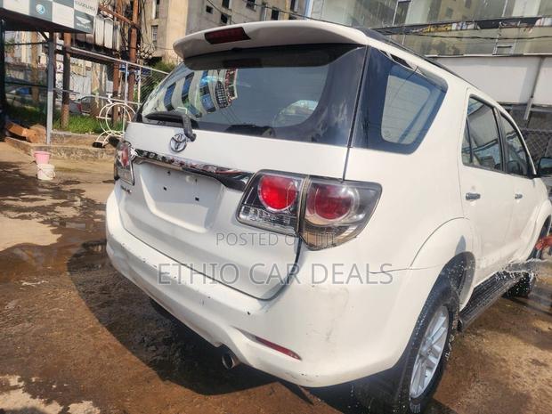 Toyota Fortuner 2015 White
