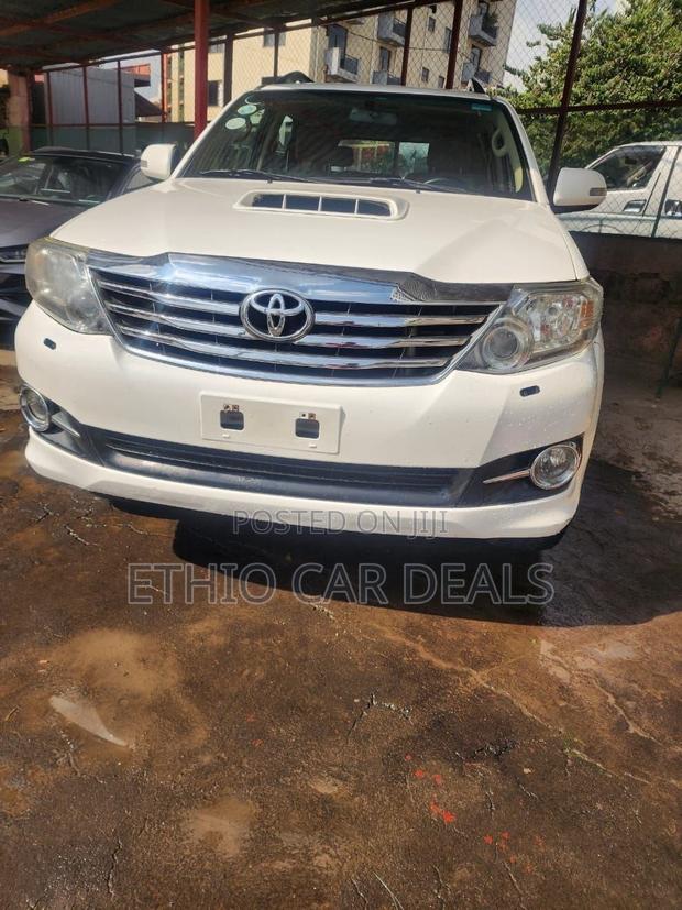 Toyota Fortuner 2015 White