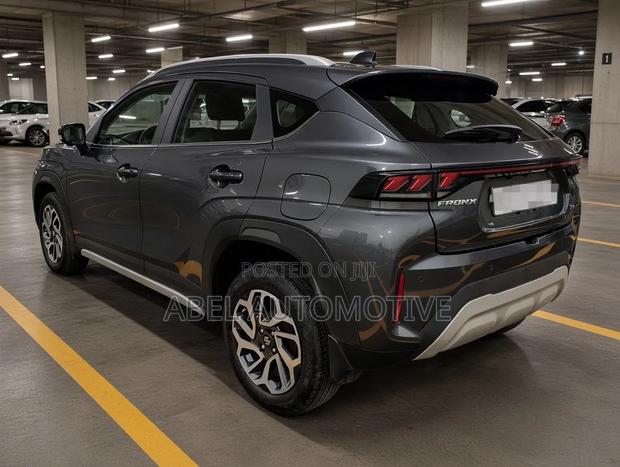 Suzuki Fronx 2025 Gray