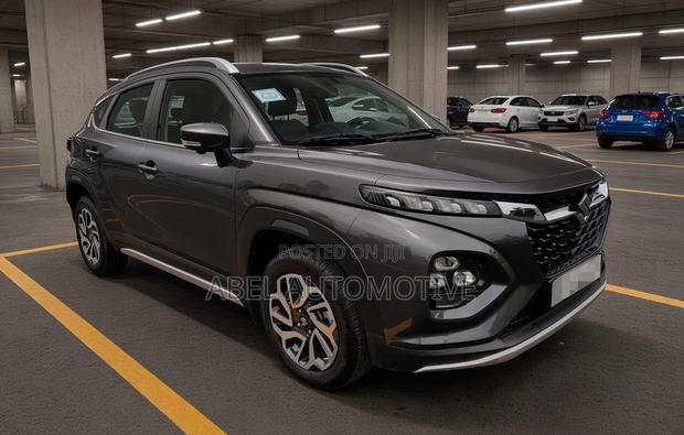 Suzuki Fronx 2025 Gray