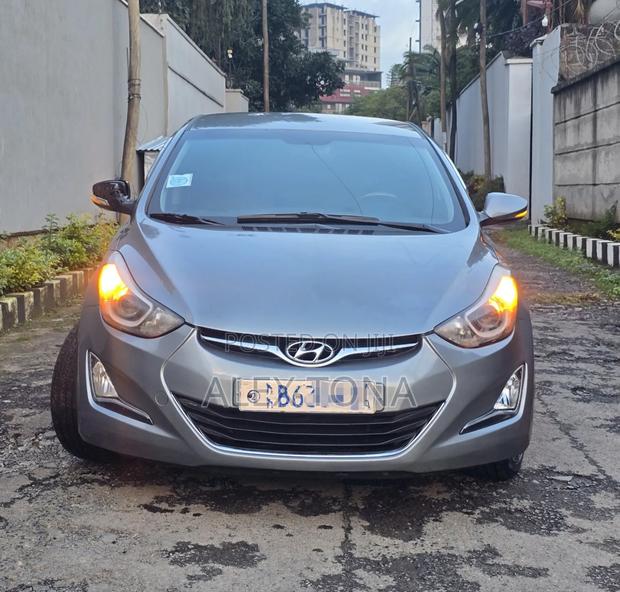 Hyundai Avante 2015 Gray