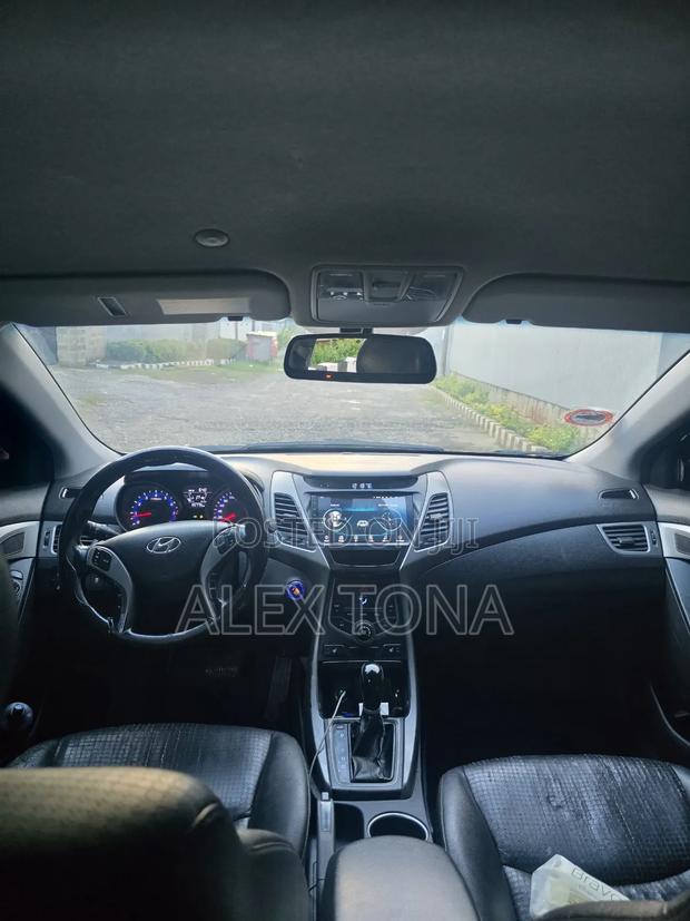 Hyundai Avante 2015 Gray