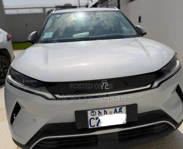 BYD Yuan Up 2025 Silver