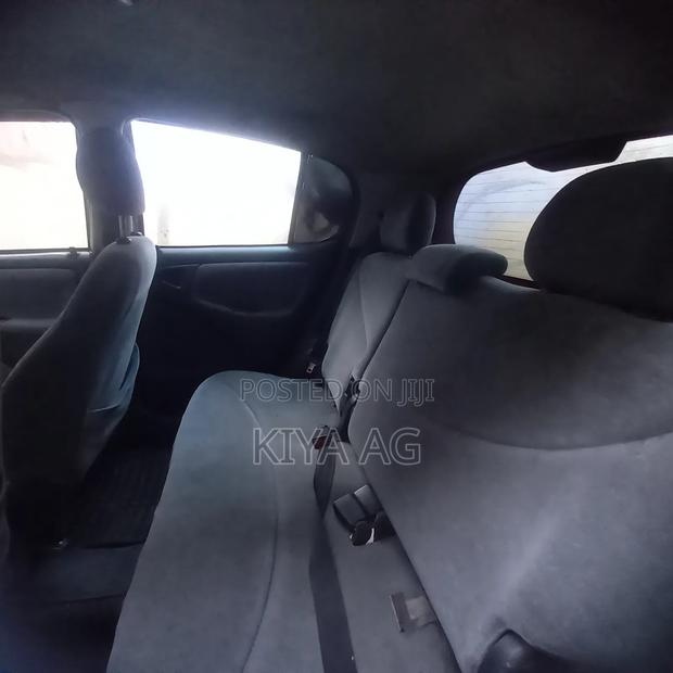 Toyota Vitz 1999 Red