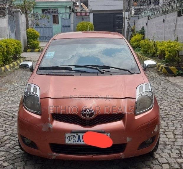 Toyota Yaris 2009 Orange