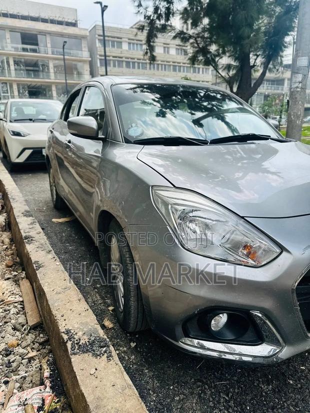 Suzuki Dzire 2021 Silver
