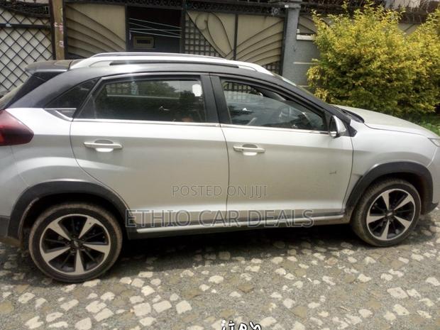 Chery Tiggo 2 2022 Silver