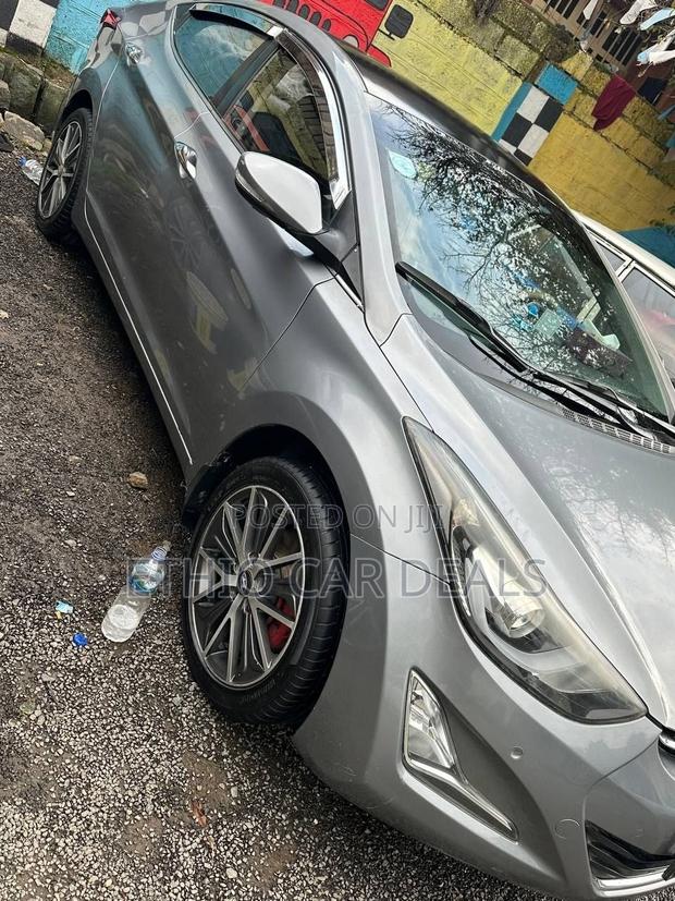Hyundai Avante 2015 Silver
