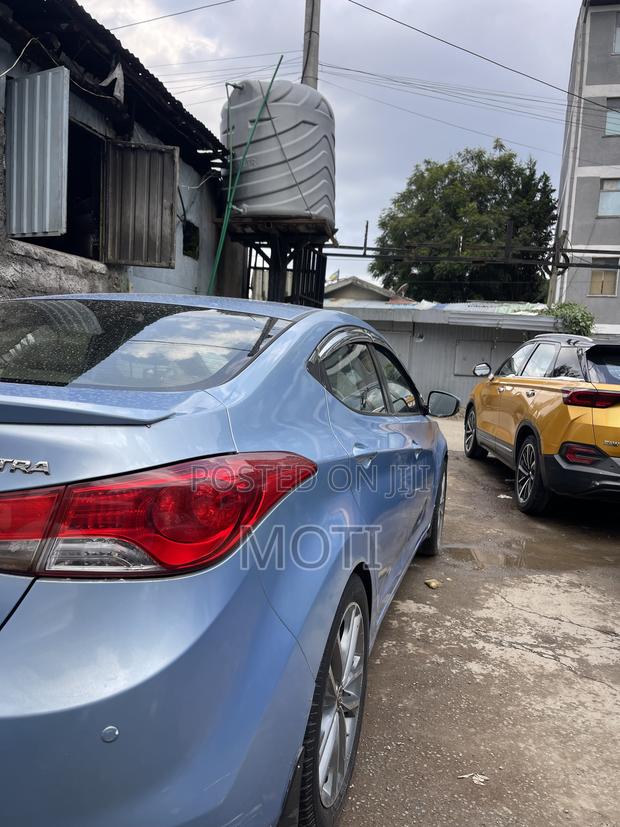 Hyundai Elantra 2013 Blue