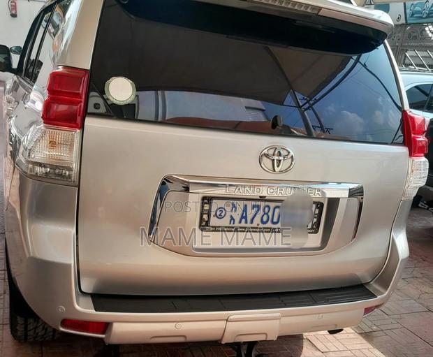 Toyota Land Cruiser Prado 2014 Silver
