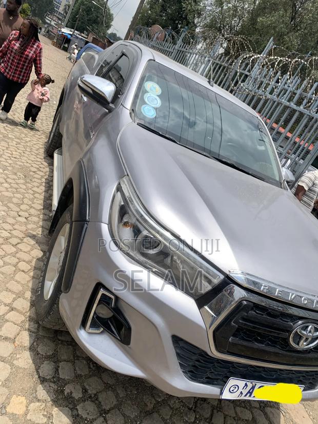 Toyota Hilux 2017 Silver