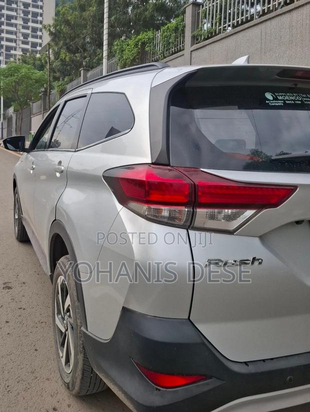 Toyota Rush 2022 Silver