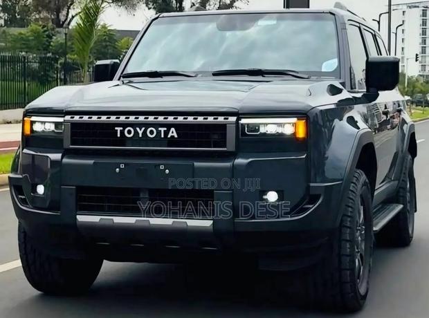 Toyota Land Cruiser Prado 2024 Gray