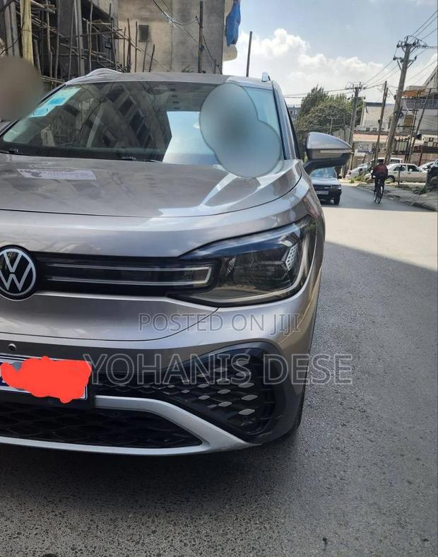 Volkswagen ID.6 2023 Purple