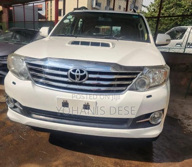 Toyota Fortuner 2015 White