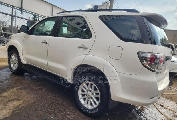 Toyota Fortuner 2015 White