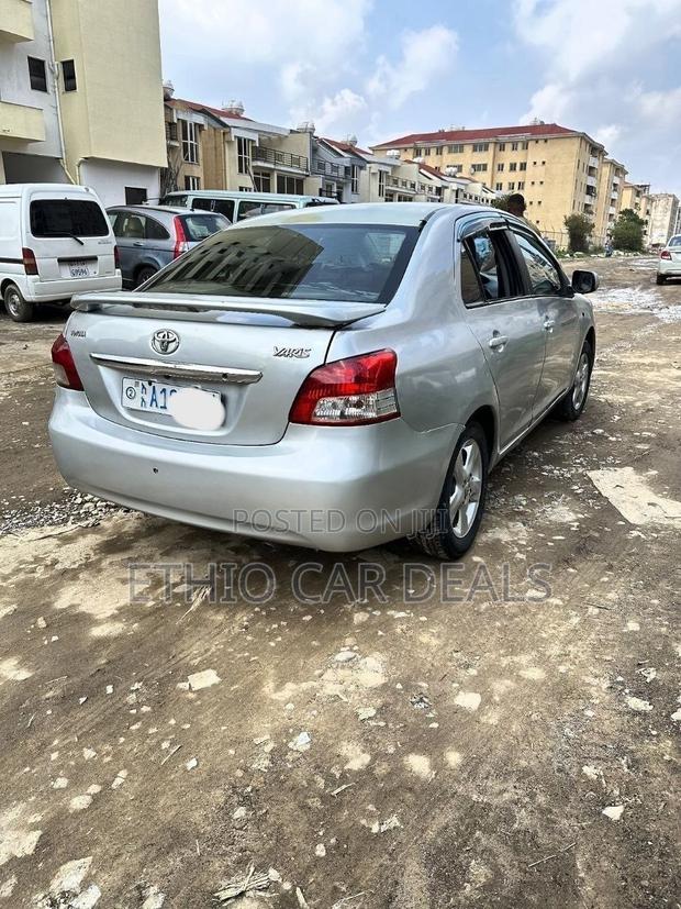 Toyota Yaris 2008 Silver