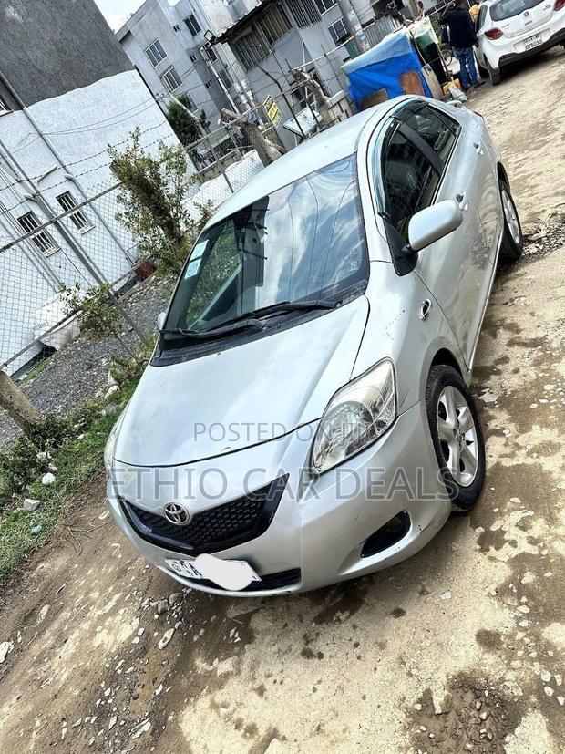 Toyota Yaris 2008 Silver