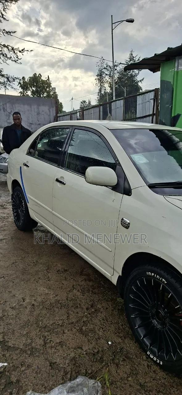Toyota Corolla 2001 Ivory