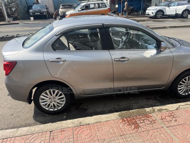 Suzuki RE 2021 Silver