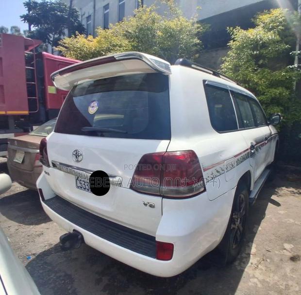 Toyota Land Cruiser 4.5 V8 GX-R 2012
