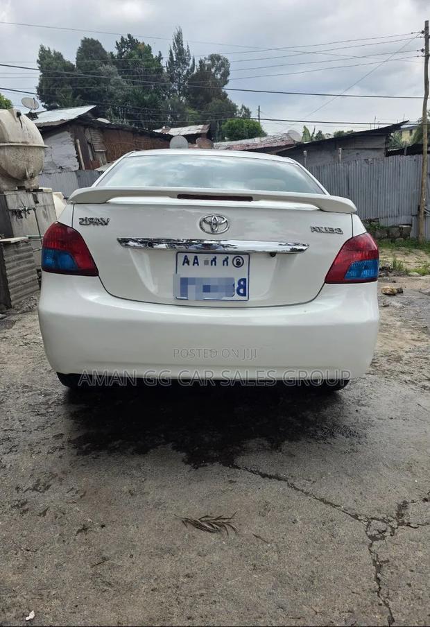 Toyota Yaris 2008 White