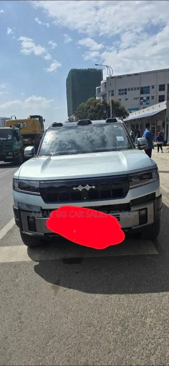 BYD Leopard 8 2.0 Hybrid AWD 2025 Silver