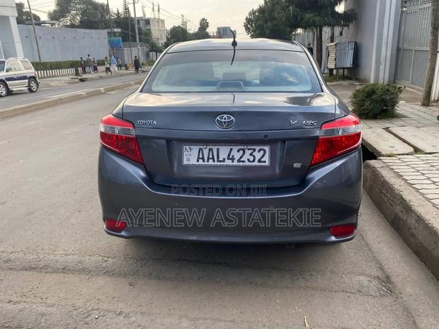 Toyota Yaris 2014 Gray