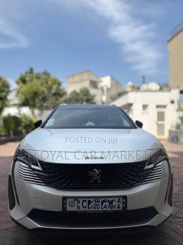 Peugeot 5008 2021 White