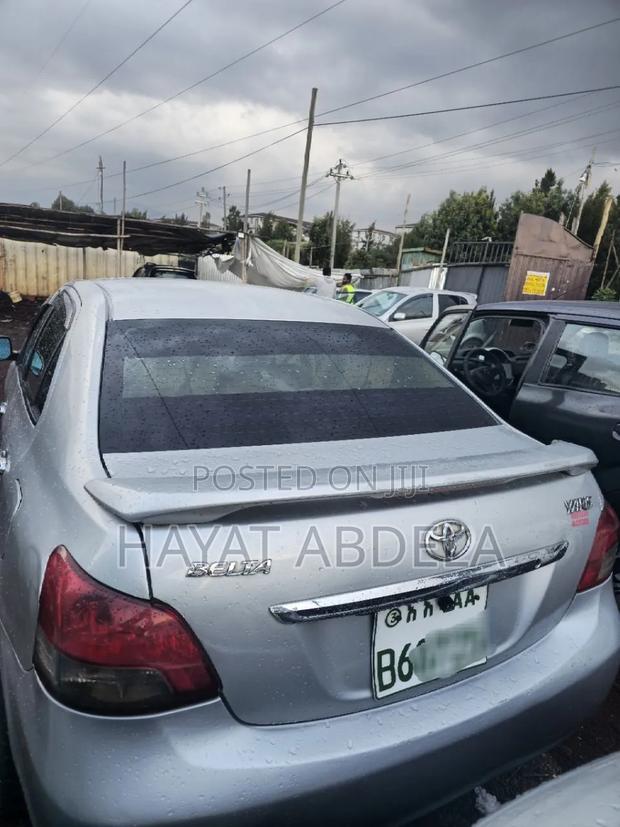 Toyota Yaris 2010