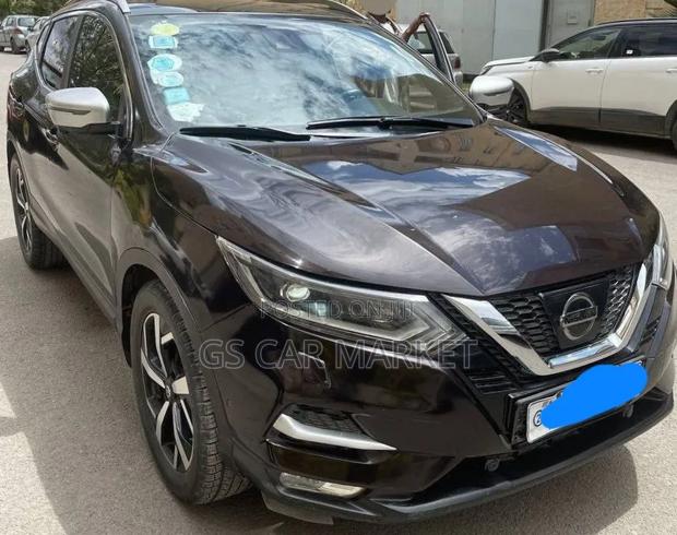 Nissan Qashqai 2018 Brown