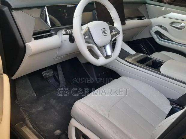 BYD Tang DM-i 2025 Black