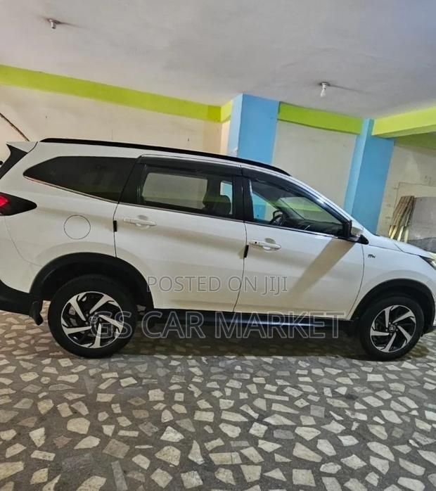 Toyota Rush 2023 White