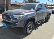 Toyota Tacoma 2018 Gray for sale