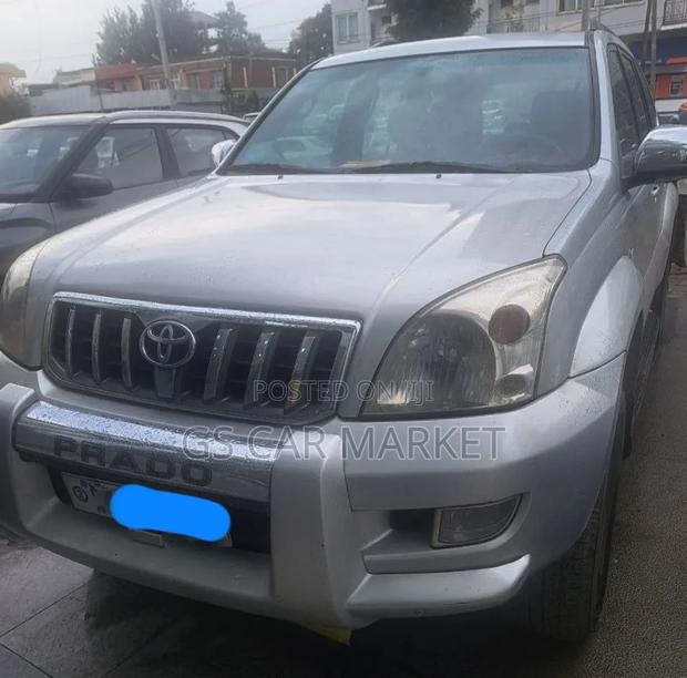 Toyota Land Cruiser Prado 2005 Silver