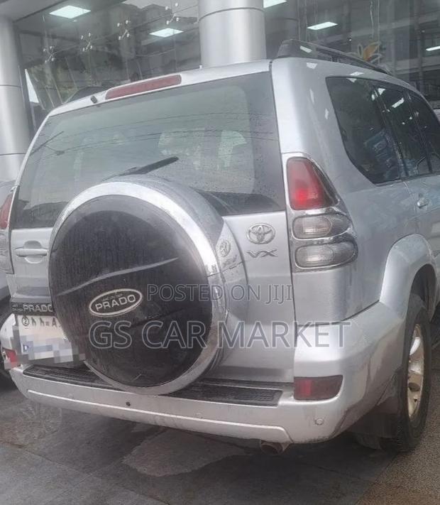 Toyota Land Cruiser Prado 2005 Silver