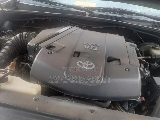 Toyota Land Cruiser Prado 2005 Silver
