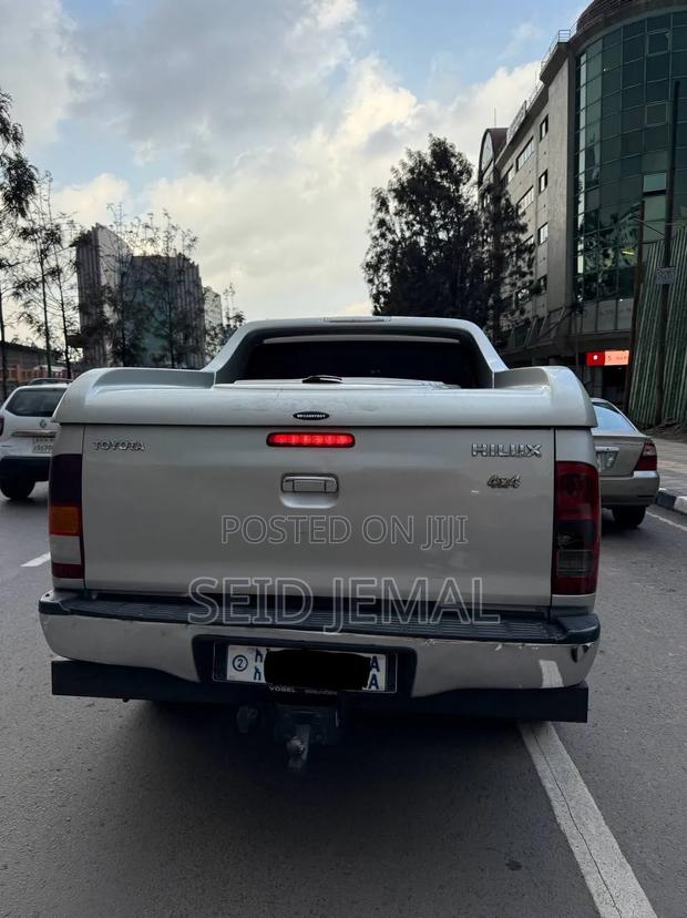 Toyota Hilux 2008 Silver