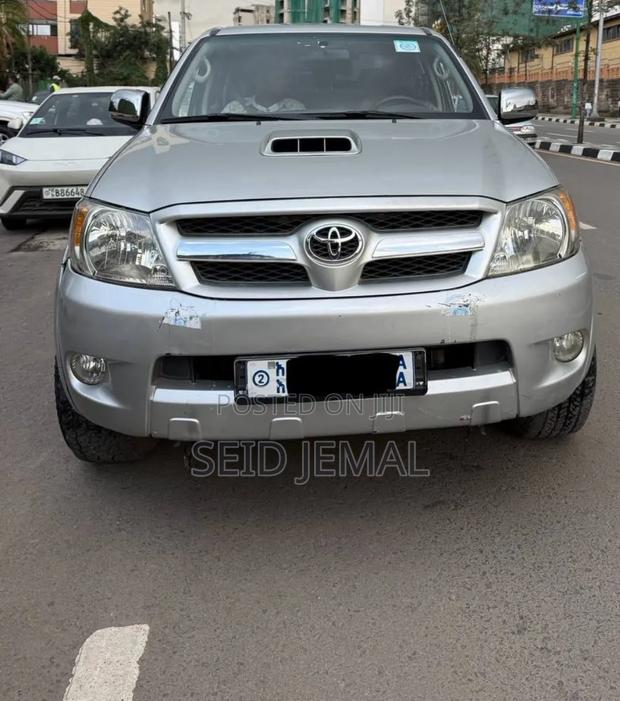 Toyota Hilux 2008 Silver