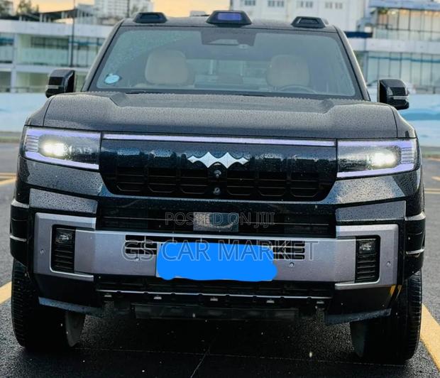 BYD Leopard 8 2.0 Hybrid AWD 2025 Black