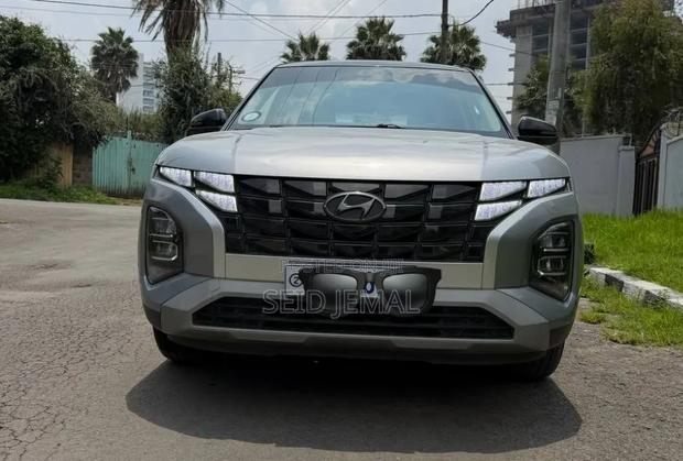 Hyundai Creta 2023 Silver