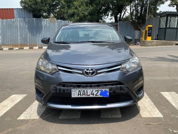 Toyota Yaris 2015 Black