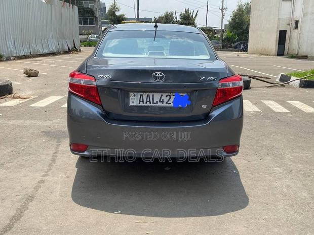 Toyota Yaris 2015 Black