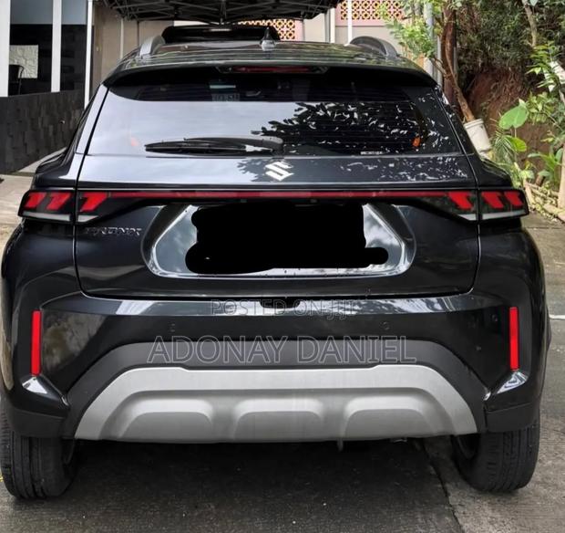 Suzuki Fronx 2025 Gray