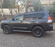 Toyota Land Cruiser Prado 2012 Gray for sale