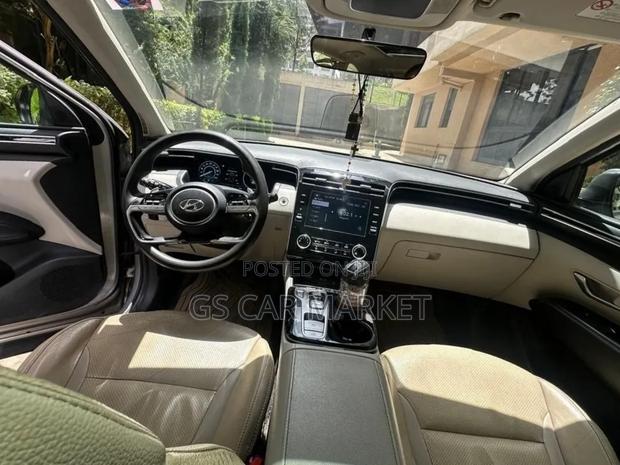 Hyundai Tucson 2021 Silver