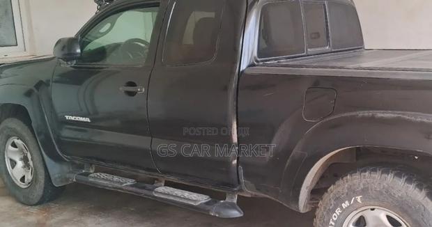 Toyota Tacoma 2012 Black