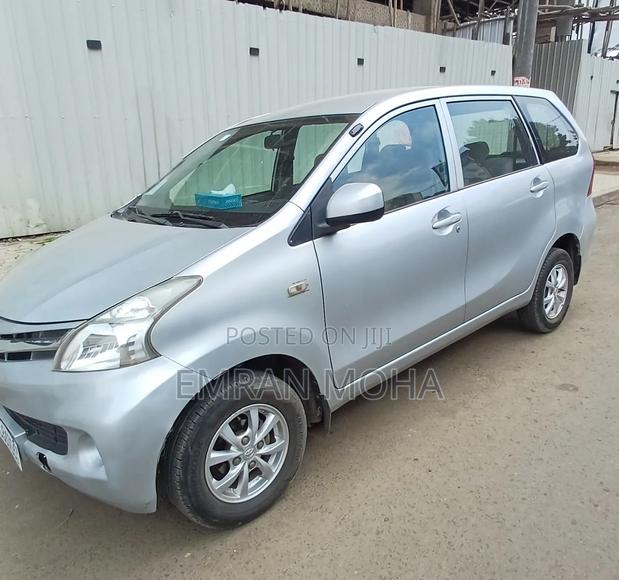 Toyota Avanza 2013 Silver