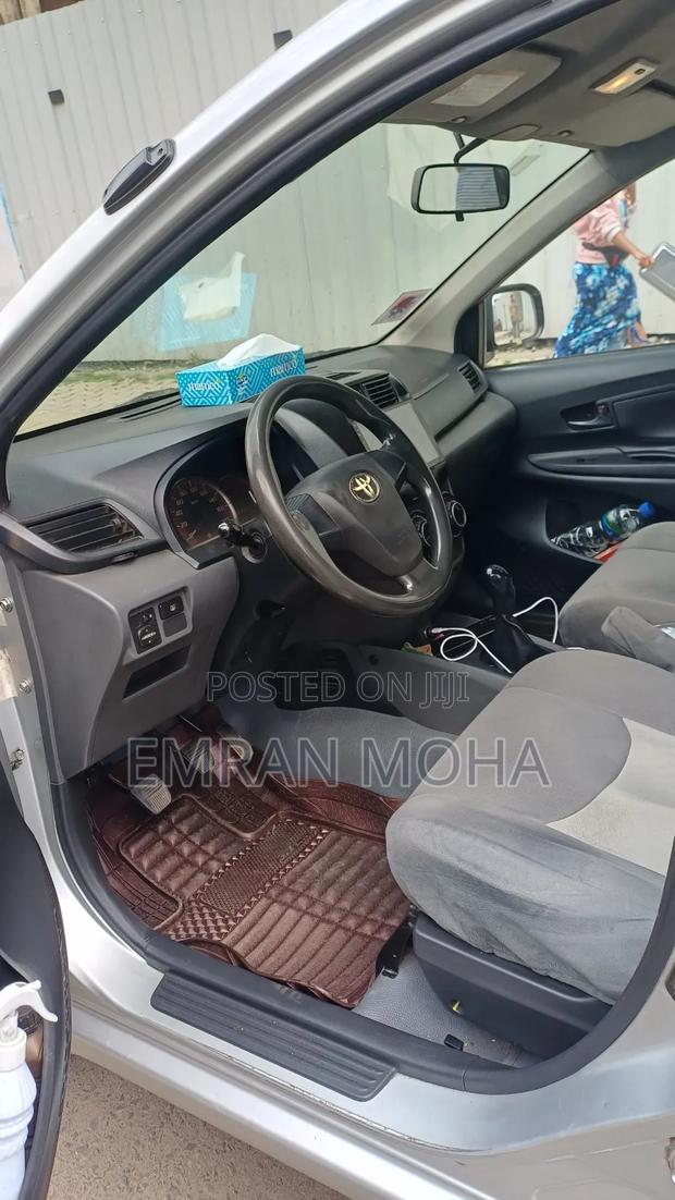 Toyota Avanza 2013 Silver