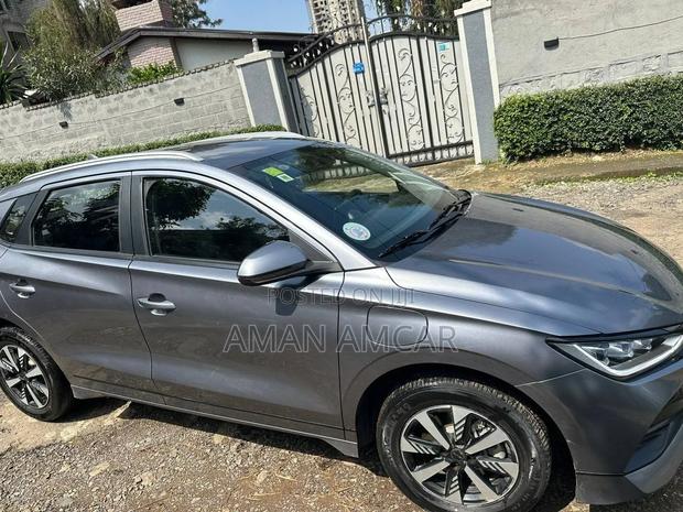 New BYD E2 43 kWh 94 hp FWD 2025 Gray